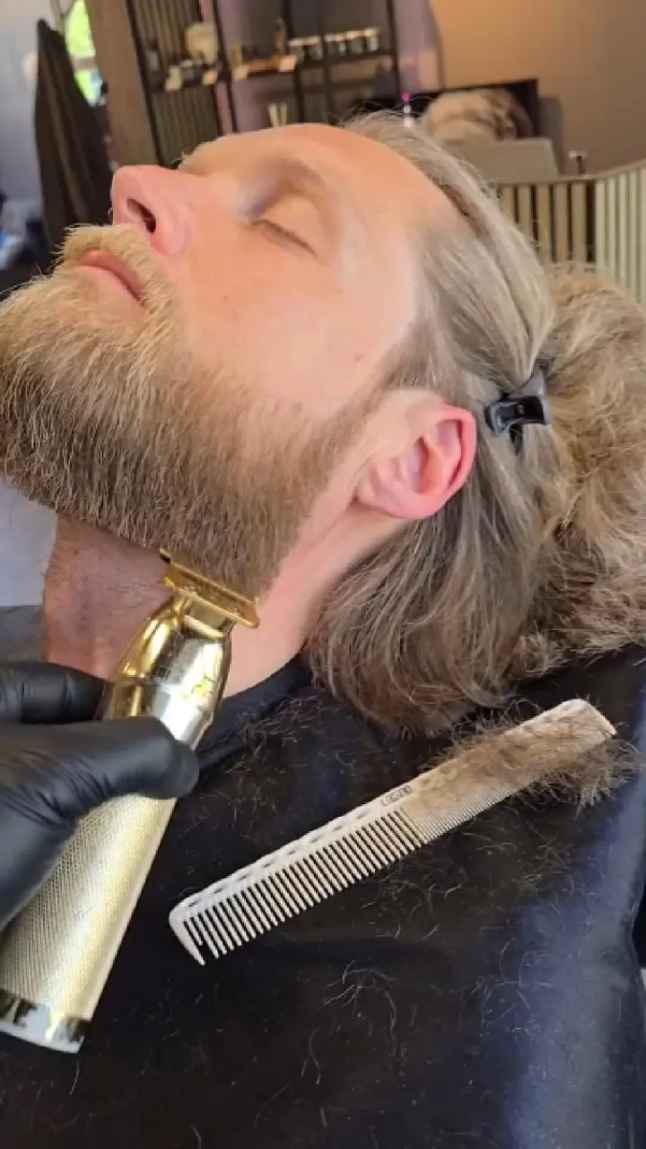 Skæg og barbering